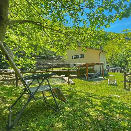 Con Bosco Giardino E Ruscello Ad Uso Esclusivo