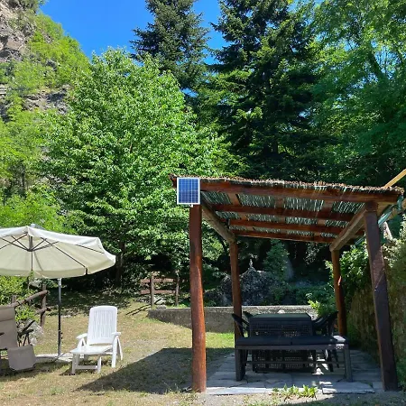 Con Bosco Giardino E Ruscello Ad Uso Esclusivo *